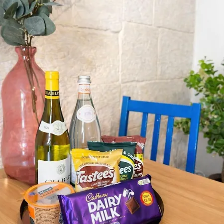 Charming Stone Retreat Walk In Valletta *