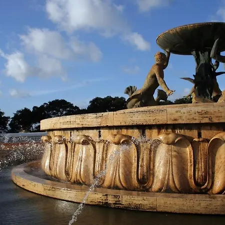 Charming Stone Retreat Walk In Valletta